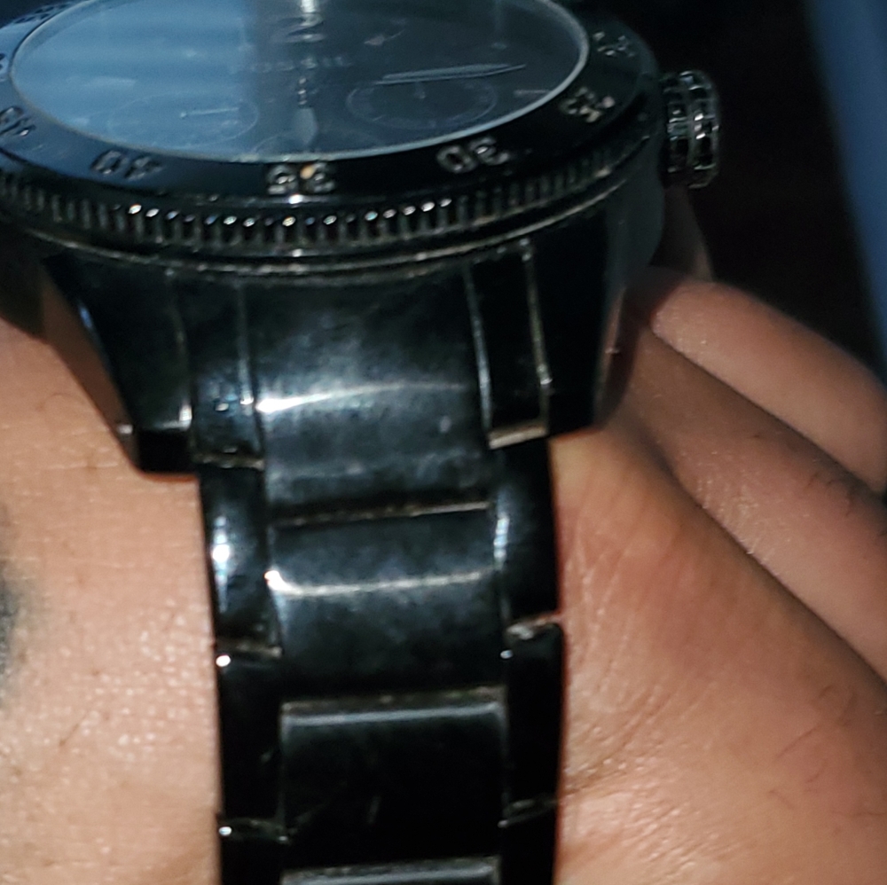 Watch - Picture 2 of 3